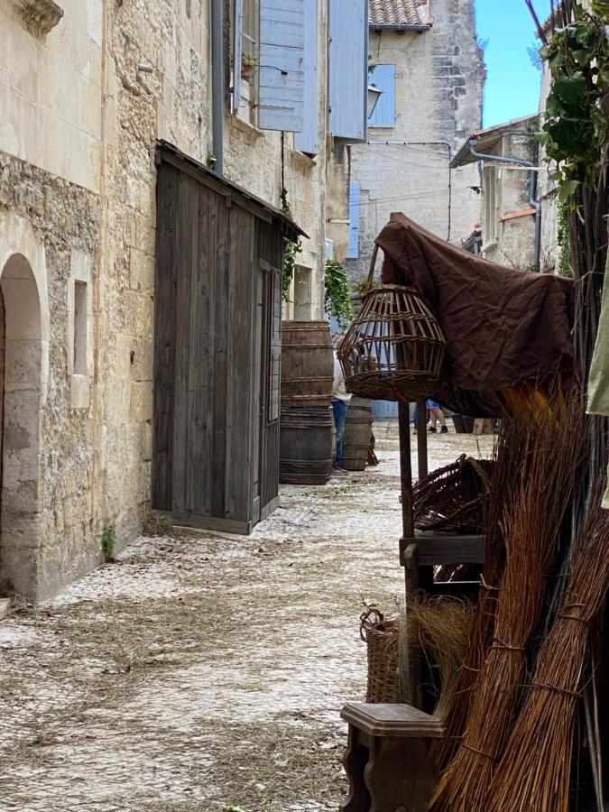 Rue Du Chateau Tarascon Εξωτερικό φωτογραφία