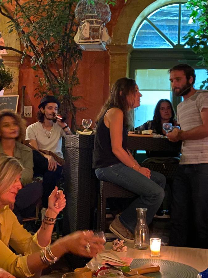 Rue Du Chateau Tarascon Εξωτερικό φωτογραφία