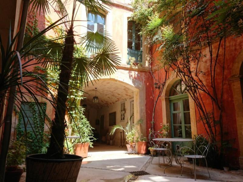 Rue Du Chateau Tarascon Εξωτερικό φωτογραφία